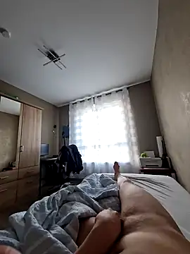 Snapshot of DerechteJunge chatting on 03.09.25 DerechteJunge online show from 03.09.25