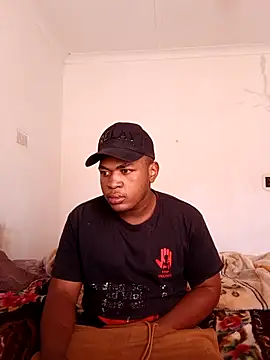 Snapshot of bosszonke123 chatting on 04.18.26 bosszonke123 online show from 04.18.26
