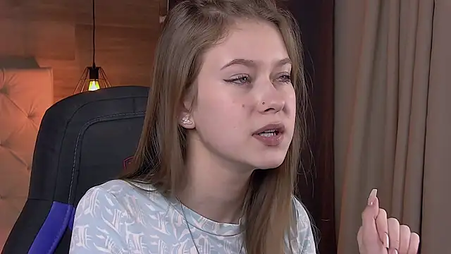 EveMundie online show from 02.28.25