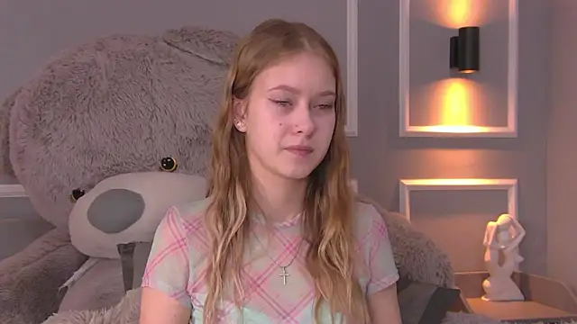 EveMundie online show from 03.02.25