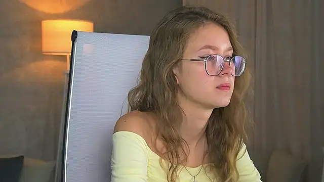 EveMundie online show from 09.12.25