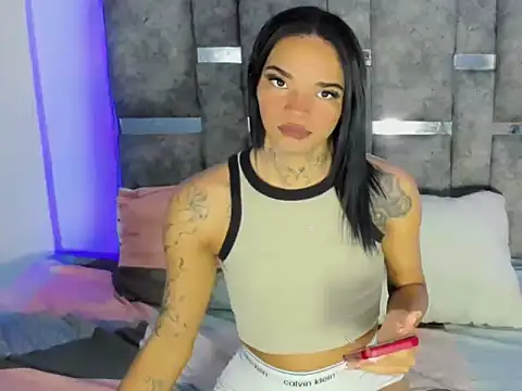 Snapshot of cherry_crushx chatting on 02.28.26 cherry crushx online show from 02.28.26