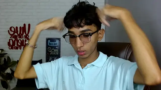 Snapshot of Martin_Linares chatting on 02.24.25 Martin Linares online show from 02.24.25