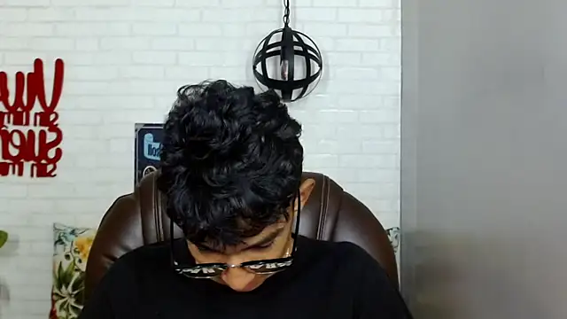 Snapshot of Martin_Linares chatting on 03.03.25 Martin Linares online show from 03.03.25