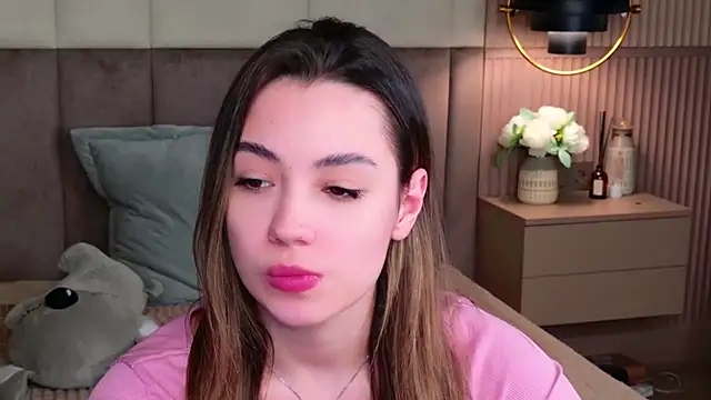 Snapshot of Alice_Deleon chatting on 02.21.25 Alice Deleon online show from 02.21.25