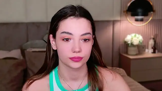 Snapshot of Alice_Deleon chatting on 03.02.25 Alice Deleon online show from 03.02.25