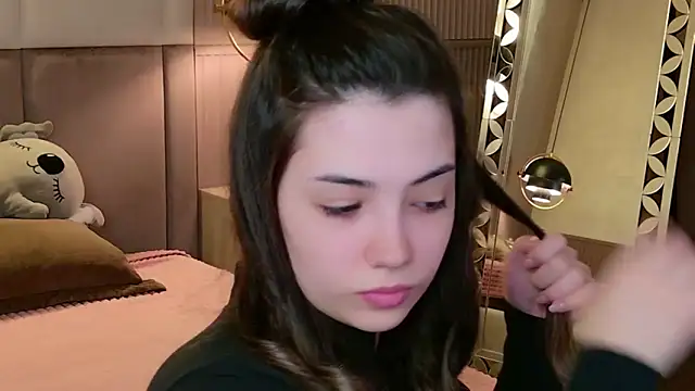 Alice Deleon online show from 02.15.26