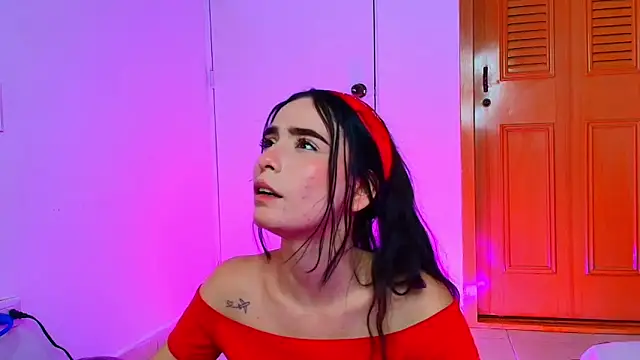 Peach Rose  online show from 03.04.25