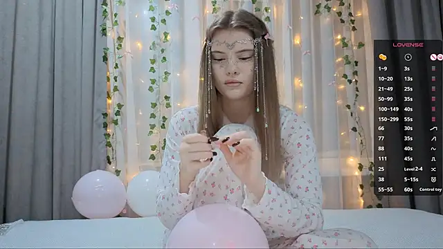 Snapshot of CarolinePepper chatting on 01.18.26 CarolinePepper online show from 01.18.26