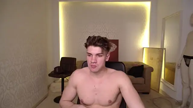 MaxKaiden online show from 02.25.25