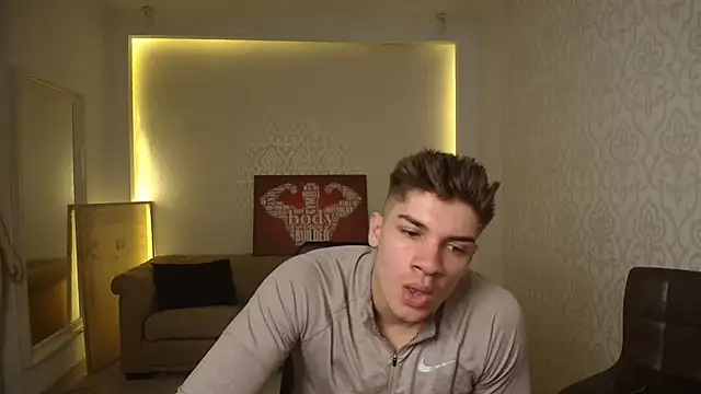 MaxKaiden online show from 03.12.25