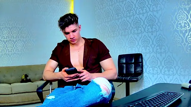 MaxKaiden online show from 03.02.26