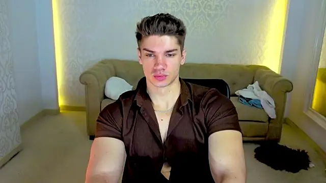 Snapshot of MaxKaiden chatting on 05.31.26 MaxKaiden online show from 05.31.26