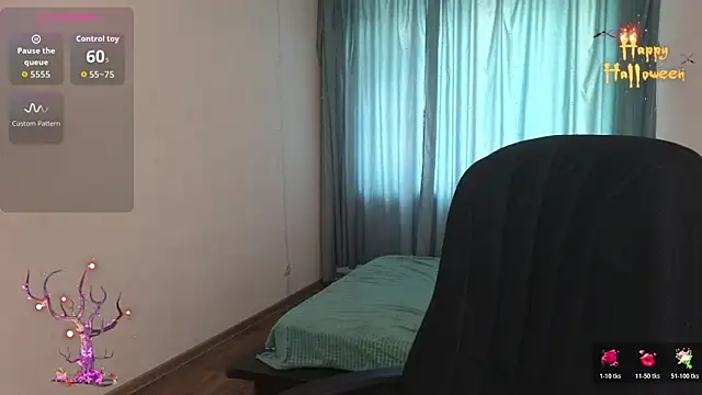 Snapshot of Sandra_Snowflake chatting on 11.04.25 Sandra Snowflake online show from 11.04.25