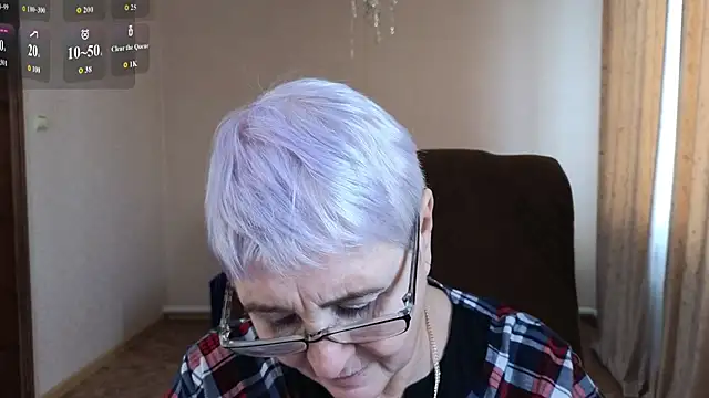 Snapshot of Sandra_Snowflake chatting on 01.12.26 Sandra Snowflake online show from 01.12.26