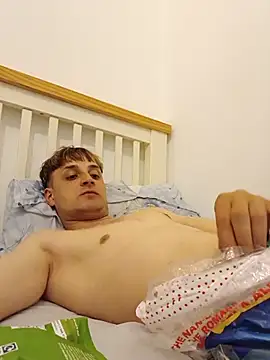 Snapshot of Eusuntnoulgigolo chatting on 05.29.26 Eusuntnoulgigolo online show from 05.29.26