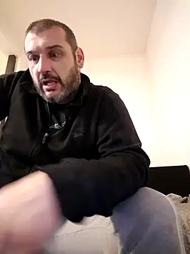 Snapshot of Hector87ZGB chatting on 02.17.25 Hector87ZGB online show from 02.17.25