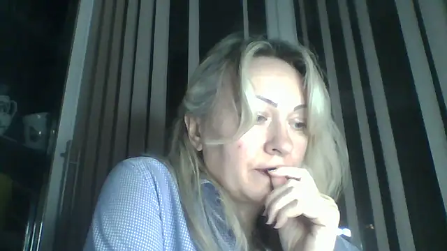 Snapshot of Mary888x chatting on 03.06.25 Mary888x online show from 03.06.25