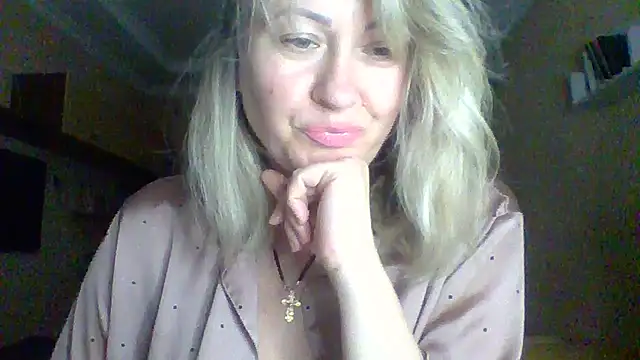 Snapshot of Mary888x chatting on 02.01.26 Mary888x online show from 02.01.26