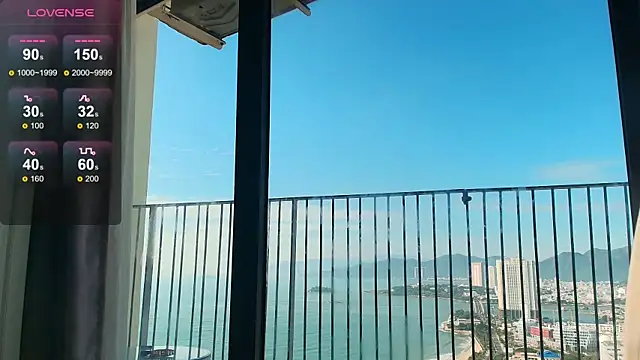 minamoons online show from 11.15.25