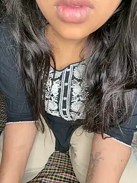 Sassy-soumu online show from 11.11.25