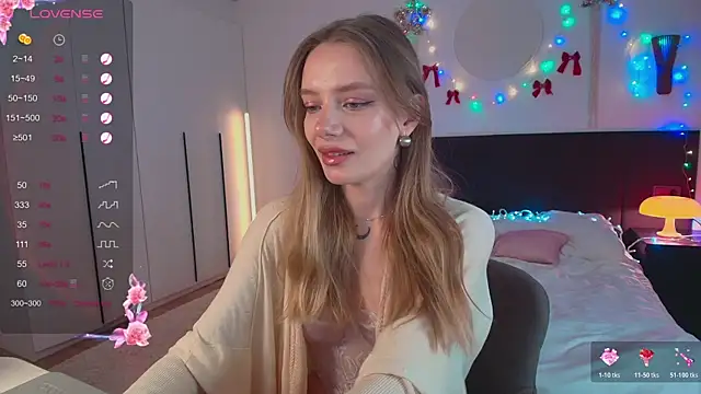 LunaticaBae online show from 01.11.26