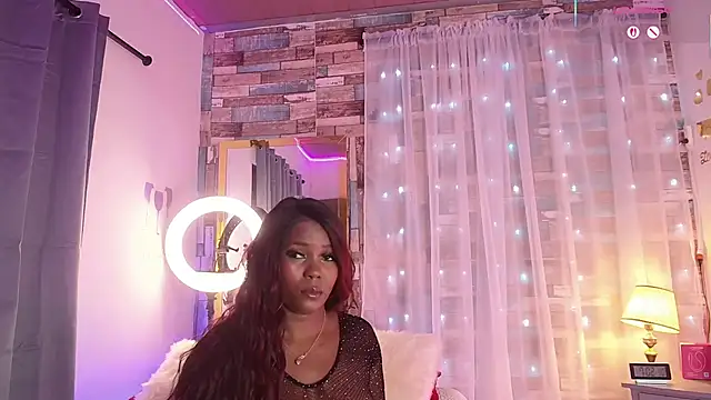 DashaSousaa online show from 12.22.25