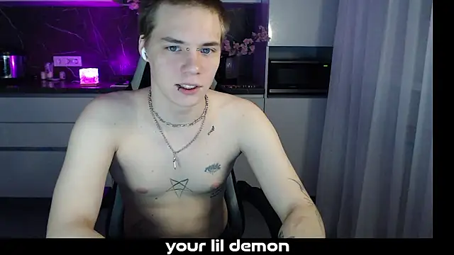 Snapshot of yourlildemon chatting on 03.06.26 yourlildemon online show from 03.06.26