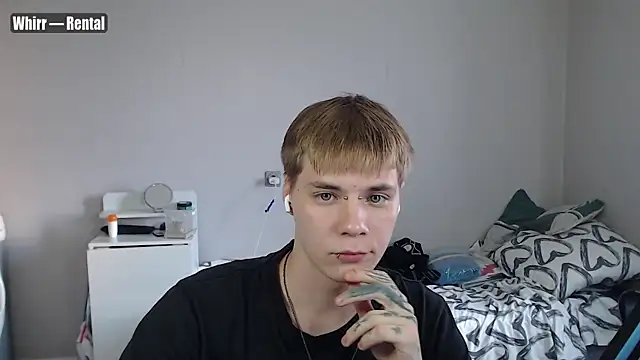 Snapshot of yourlildemon chatting on 06.26.26 yourlildemon online show from 06.26.26