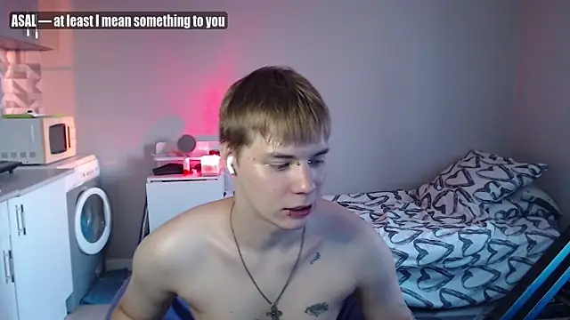 Snapshot of yourlildemon chatting on 07.12.26 yourlildemon online show from 07.12.26