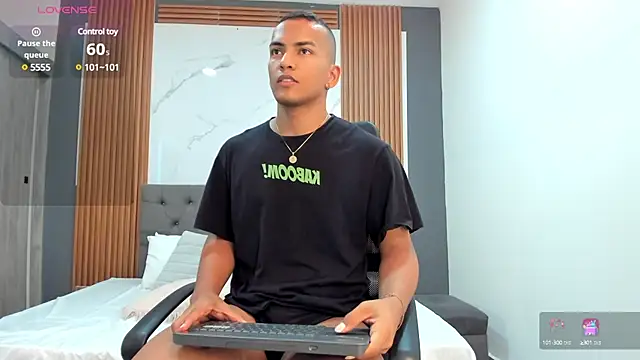 Snapshot of Rafa2004Cruz chatting on 02.19.25 Rafa2004Cruz online show from 02.19.25