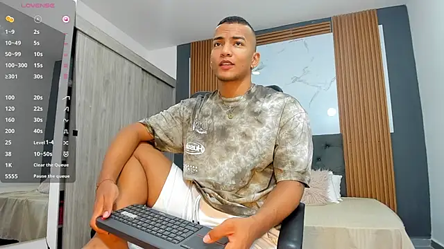 Snapshot of Rafa2004Cruz chatting on 03.19.25 Rafa2004Cruz online show from 03.19.25