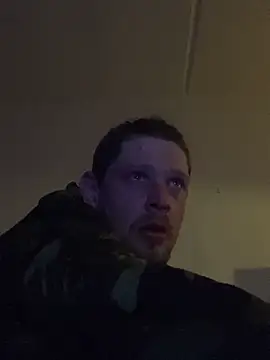 Snapshot of VickyDevilEU chatting on 03.04.25 VickyDevilEU online show from 03.04.25