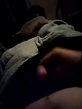 Snapshot of Holatpngo chatting on 10.13.25 Holatpngo online show from 10.13.25