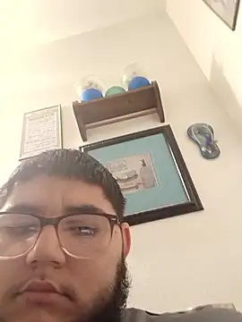 Snapshot of Bigdaddy-Marc chatting on 09.17.25 Bigdaddy-Marc online show from 09.17.25