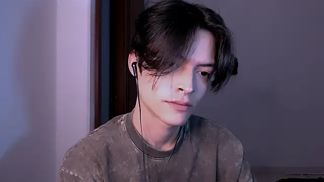 Snapshot of gunther_hda chatting on 03.04.25 gunther hda online show from 03.04.25