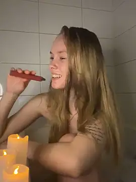 cosplayercutie0w0 online show from 03.22.25