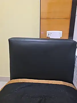 RealcoupleP online show from 10.13.25