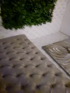 Snapshot of Louna45dv chatting on 02.19.25 Louna45dv online show from 02.19.25