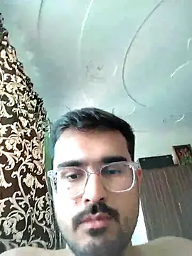 Snapshot of hornypurush chatting on 03.11.26 hornypurush online show from 03.11.26
