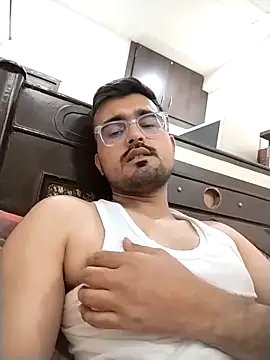 Snapshot of hornypurush chatting on 04.19.26 hornypurush online show from 04.19.26