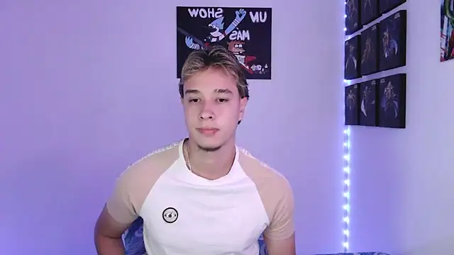 Snapshot of jack_walker190 chatting on 10.10.25 jack walker190 online show from 10.10.25