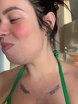 Snapshot of segb chatting on 10.16.25 segb online show from 10.16.25