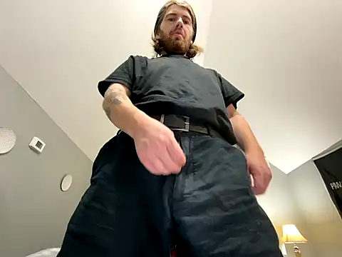 Snapshot of Explosive_andyy chatting on 10.29.25 Explosive andyy online show from 10.29.25