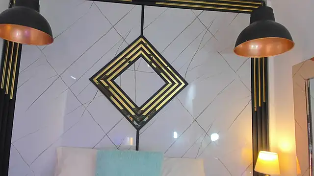 Snapshot of EmilyDiaaz chatting on 11.06.25 EmilyDiaaz online show from 11.06.25