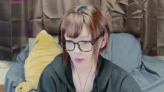 Snapshot of satouhaoisii3 chatting on 02.24.25 satouhaoisii3 online show from 02.24.25