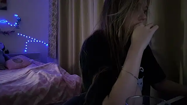 boozekirs  online show from 02.05.26