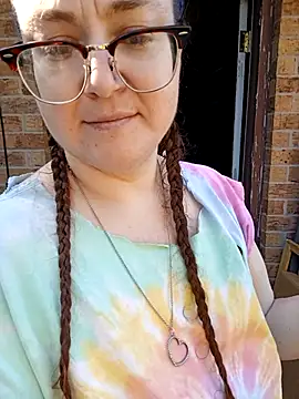 HTXBELLE online show from 09.27.25