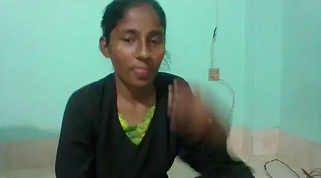 Snapshot of SEXY-boudi43 chatting on 02.17.25 SEXY-boudi43 online show from 02.17.25