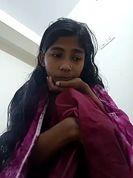 Snapshot of SEXY-boudi43 chatting on 11.30.25 SEXY-boudi43 online show from 11.30.25